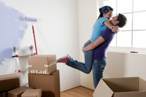 Storage pricing estimate for a household move in Northolt